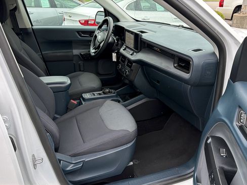 Used 2022 Ford Maverick XL FWD image 10
