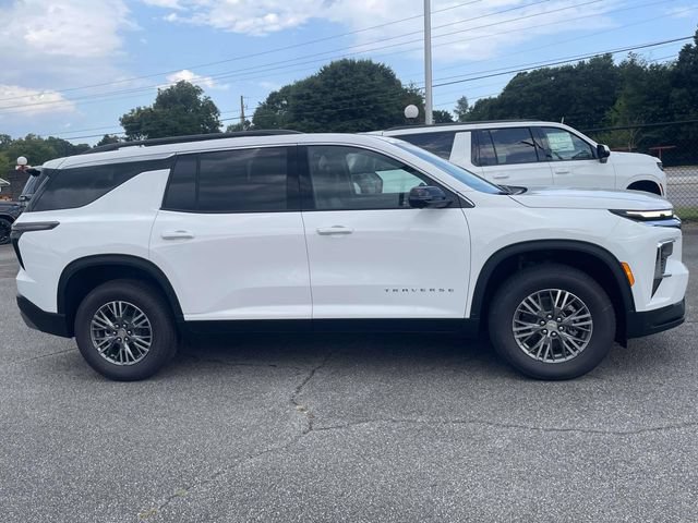 New 2027 Chevrolet Traverse LT w/ Driver Confidence Package FWD image 2