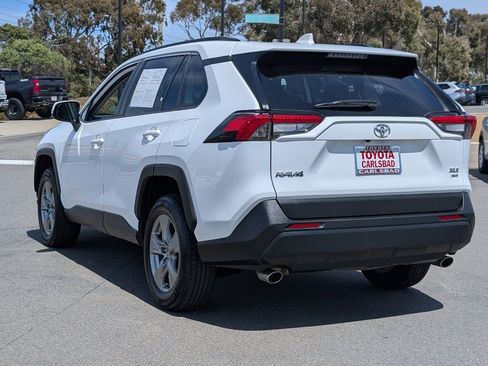 Used 2024 Toyota RAV4 XLE image 12