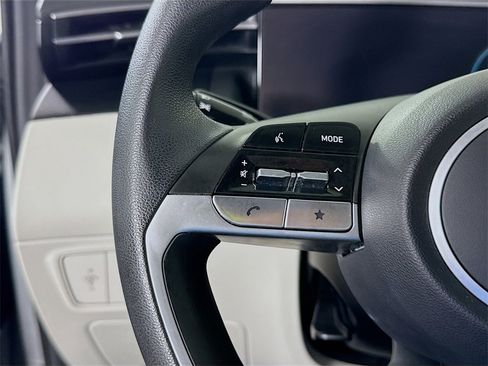 Certified 2024 Hyundai Tucson SE image 21