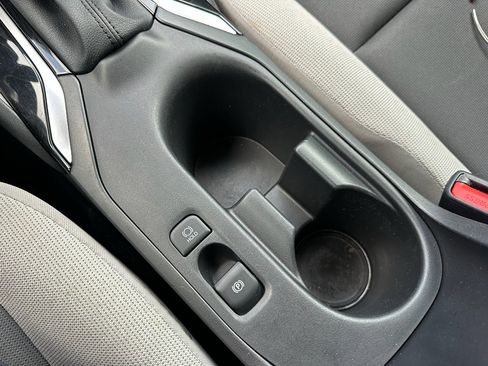 Used 2024 Toyota Corolla LE image 21