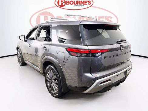 Used 2023 Nissan Pathfinder SL w/ SL Premium Package AWD/4WD image 10
