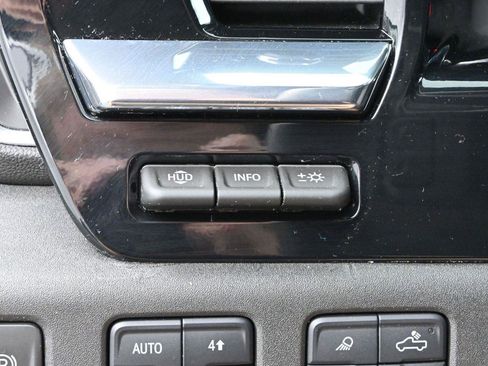 Used 2024 Chevrolet Silverado 1500 High Country w/ High Country Premium Package AWD/4WD image 32