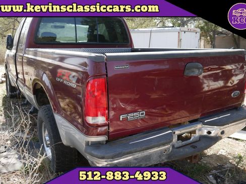 Used 2004 Ford F250 XLT image 4