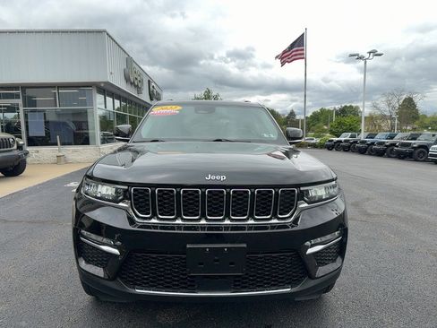 Certified 2022 Jeep Grand Cherokee Limited AWD/4WD image 3