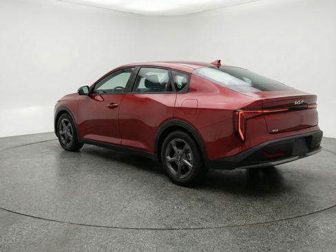 Used 2025 Kia K4 LXS image 6