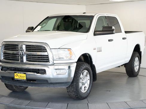 Used 2016 RAM 2500 SLT w/ Protection Group AWD/4WD image 3