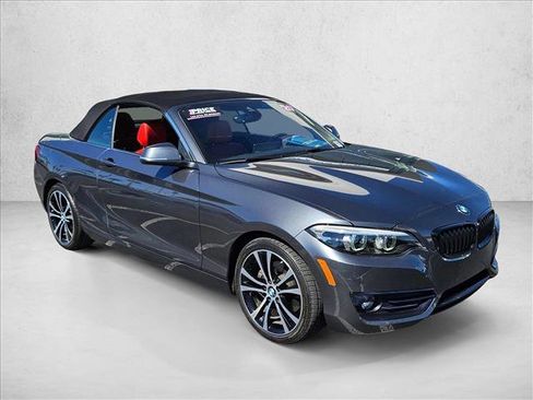 Used 2020 BMW 230i Convertible w/ Premium Package image 3