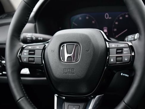 Certified 2025 Honda Accord Touring image 19