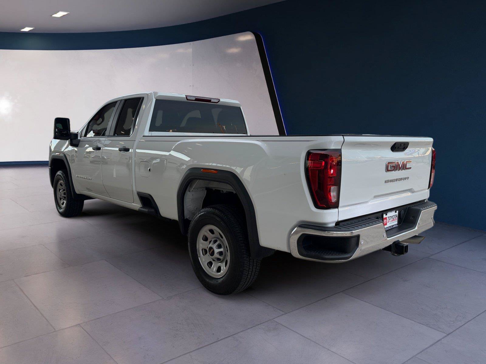 Used 2024 GMC Sierra 2500 Pro RWD image 3