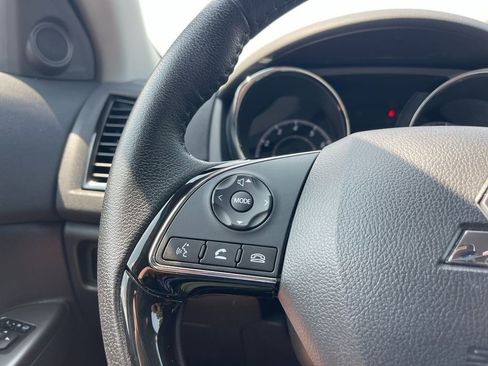 Used 2023 Mitsubishi Outlander Sport ES image 13