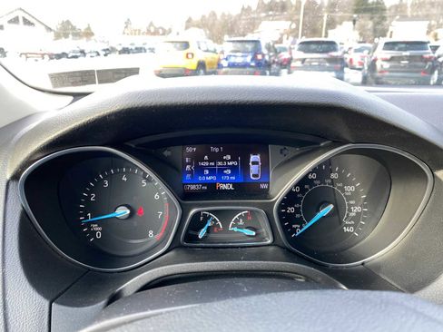 Used 2017 Ford Focus SE image 18