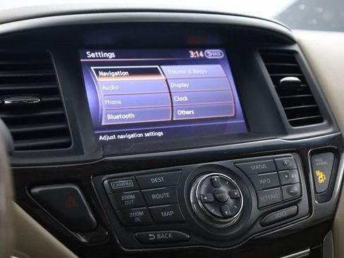 Used 2015 Nissan Pathfinder Platinum w/ Cargo Package image 17