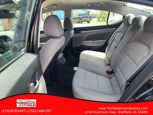 Used 2020 Hyundai Elantra SEL FWD image 13