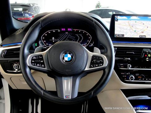 Used 2022 BMW 540i w/ M Sport Package image 35