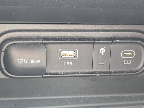 Used 2025 Kia Sportage X-Line w/ Premium Package AWD/4WD image 32