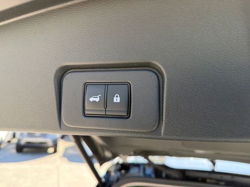 Certified 2024 Nissan Rogue SV w/ SV Premium Package image 36