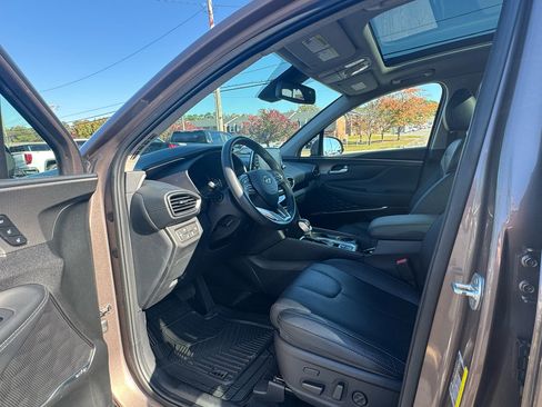 Used 2020 Hyundai Santa Fe Limited image 15