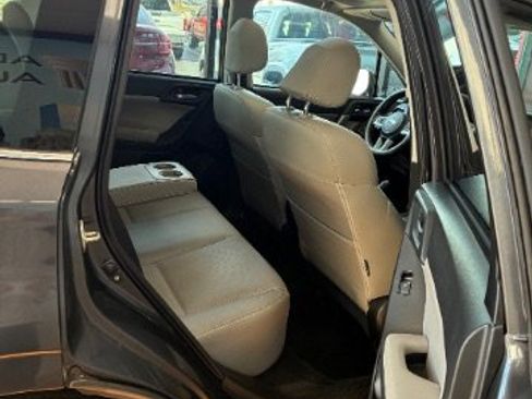 Used 2017 Subaru Forester 2.5i Limited image 34