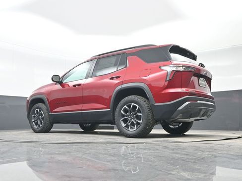 New 2026 Chevrolet Equinox ACTIV w/ Convenience Package III FWD image 28