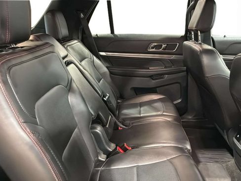 Used 2018 Ford Explorer Sport AWD/4WD image 14