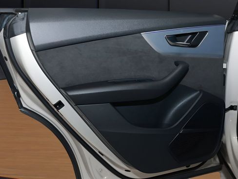 Used 2021 Audi SQ8 Premium Plus w/ SQ8 Black Optic Package image 21