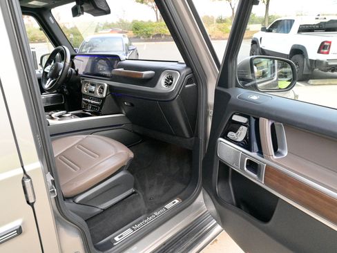 Used 2021 Mercedes-Benz G 550 image 53