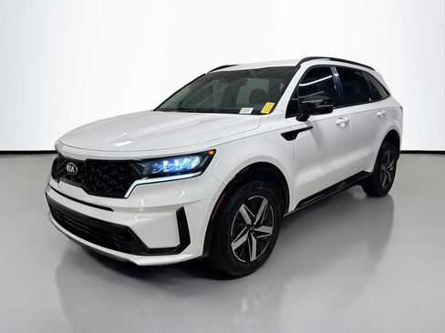 Used 2021 Kia Sorento S FWD image 1