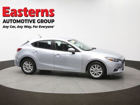 Used 2017 MAZDA MAZDA3 Sport FWD image 46