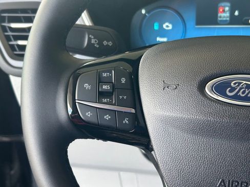 Certified 2024 Ford Escape SE w/ PHEV Premium Package FWD image 38