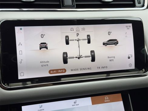 Used 2021 Land Rover Range Rover Evoque R-Dynamic SE image 19