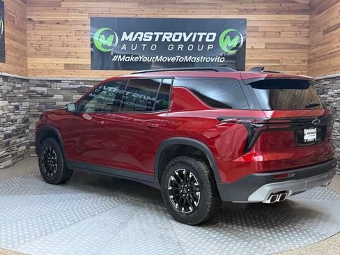 Used 2024 Chevrolet Traverse Z71 AWD/4WD image 6