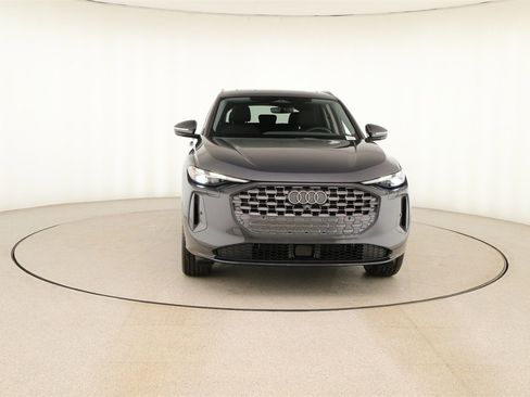 New 2025 Audi Q5 Premium image 11