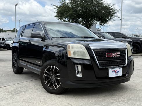 Used 2015 GMC Terrain SLE FWD image 2