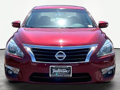 Used 2015 Nissan Altima 2.5 SL w/ Technology Package FWD image 4