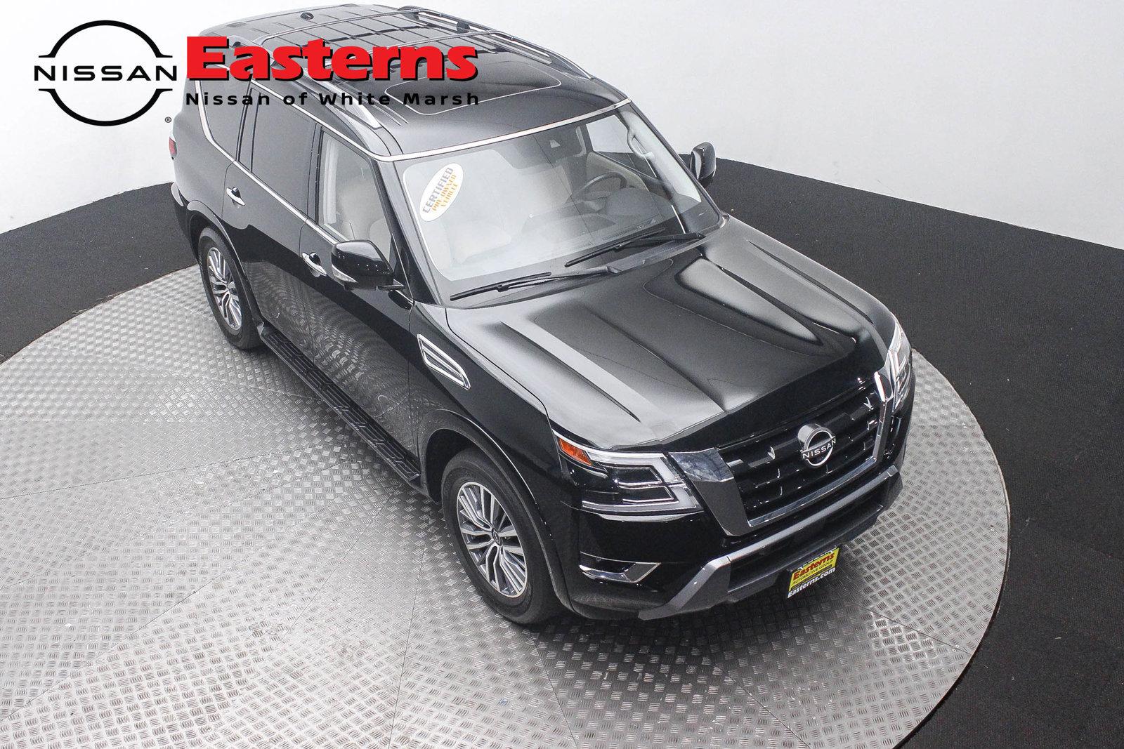 Used 2023 Nissan Armada SL w/ Captain's Chairs Package AWD/4WD image 3