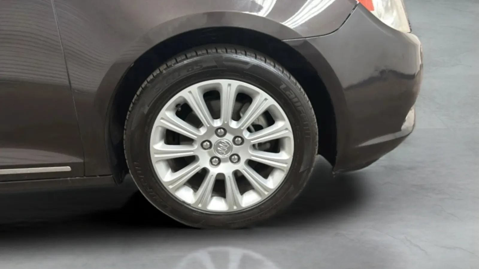 Used 2013 Buick LaCrosse Leather FWD image 28