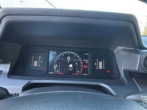 Used 2024 Toyota Tacoma SR5 image 17