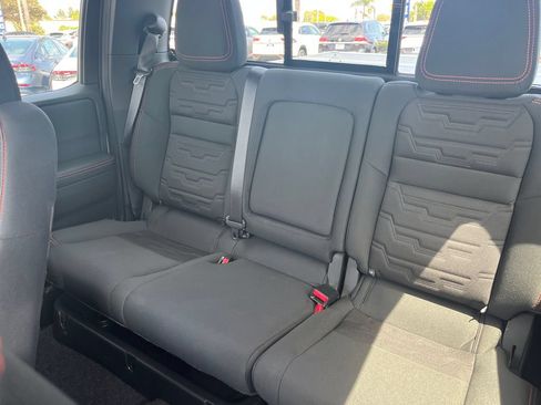 Used 2026 Nissan Frontier PRO-4X AWD/4WD image 42
