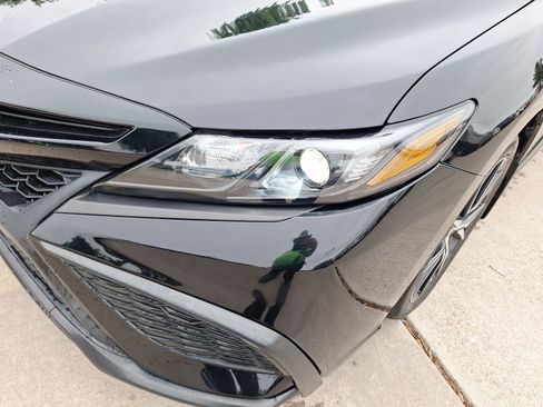 Used 2023 Toyota Camry SE FWD image 10