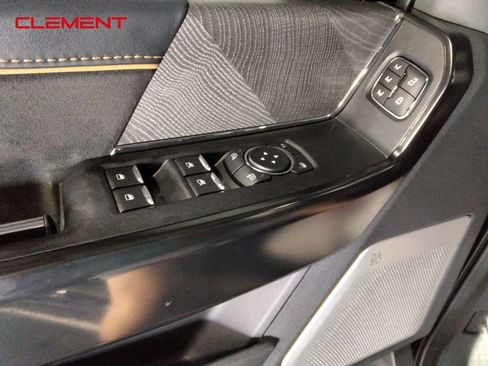 Used 2021 Ford F150 Platinum w/ FX4 Off-Road Package image 26