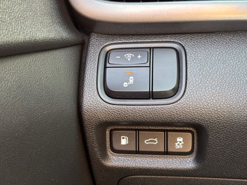 Used 2018 Kia Optima S image 12