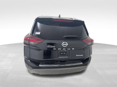 Used 2021 Nissan Rogue SV w/ Premium Package AWD/4WD image 4