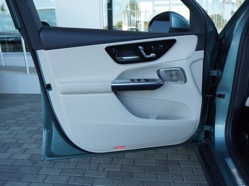 Used 2026 Mercedes-Benz GLC 300 4MATIC image 15