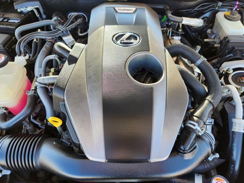 Used 2016 Lexus IS 200t RWD image 14
