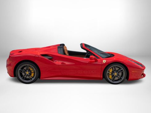 Used 2018 Ferrari 488 Spider RWD image 5
