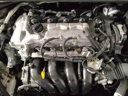 Used 2022 Toyota Corolla LE FWD image 30