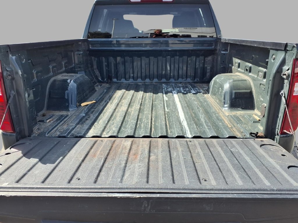 Used 2025 Chevrolet Silverado 1500 LT AWD/4WD image 24