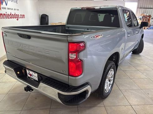 Used 2025 Chevrolet Silverado 1500 LT image 6