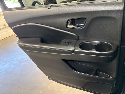 Used 2019 Honda Passport Touring image 12